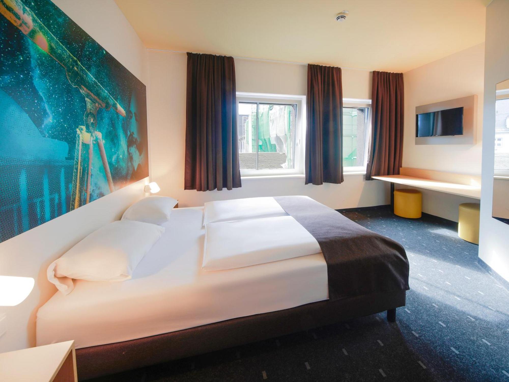 B&B Hotel Ена Экстерьер фото