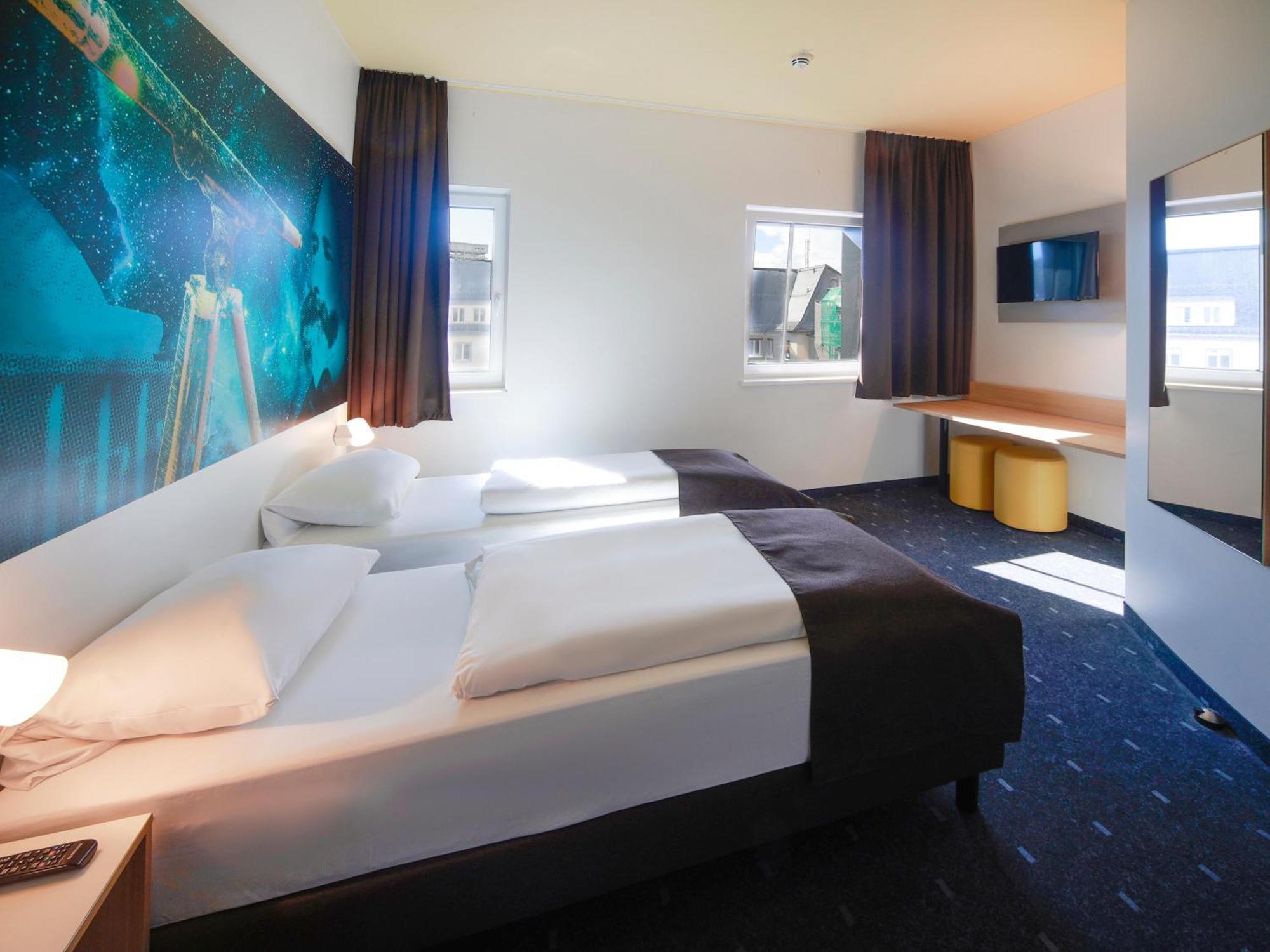 B&B Hotel Ена Экстерьер фото