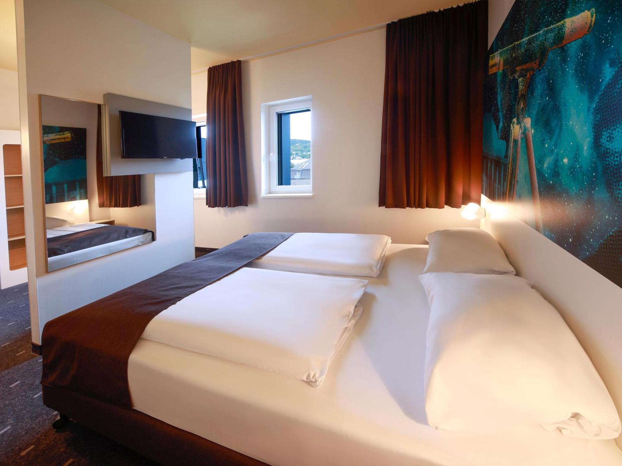 B&B Hotel Ена Экстерьер фото