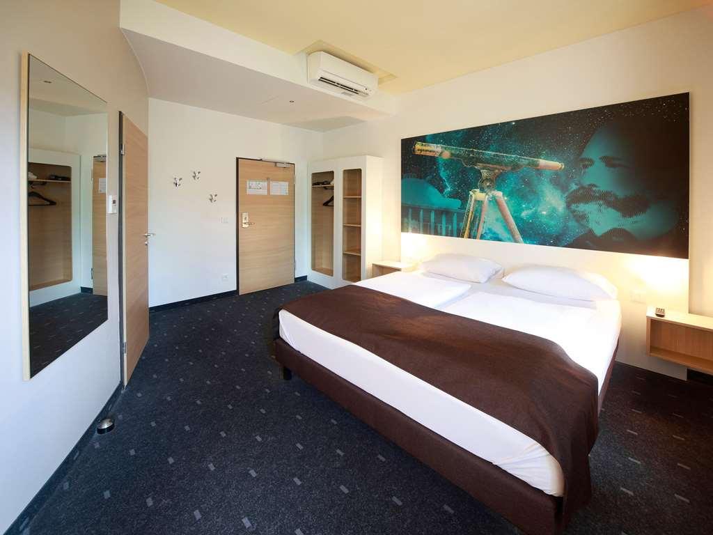 B&B Hotel Ена Номер фото