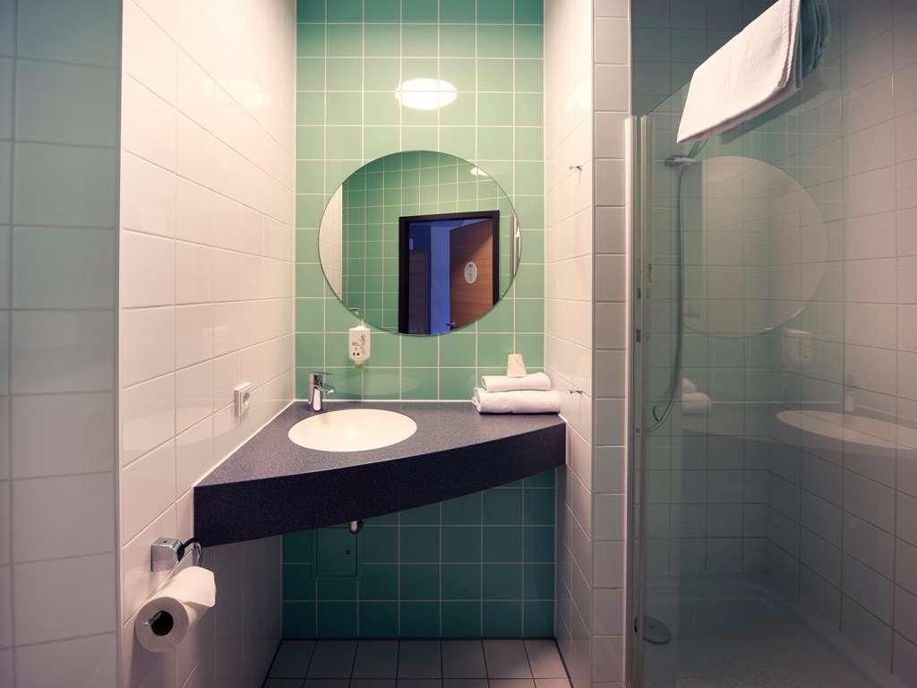 B&B Hotel Ена Номер фото